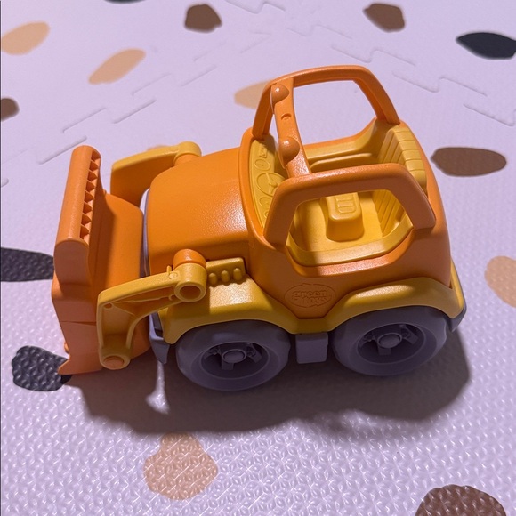 Green toys scooper Construction - Picture 3 of 4